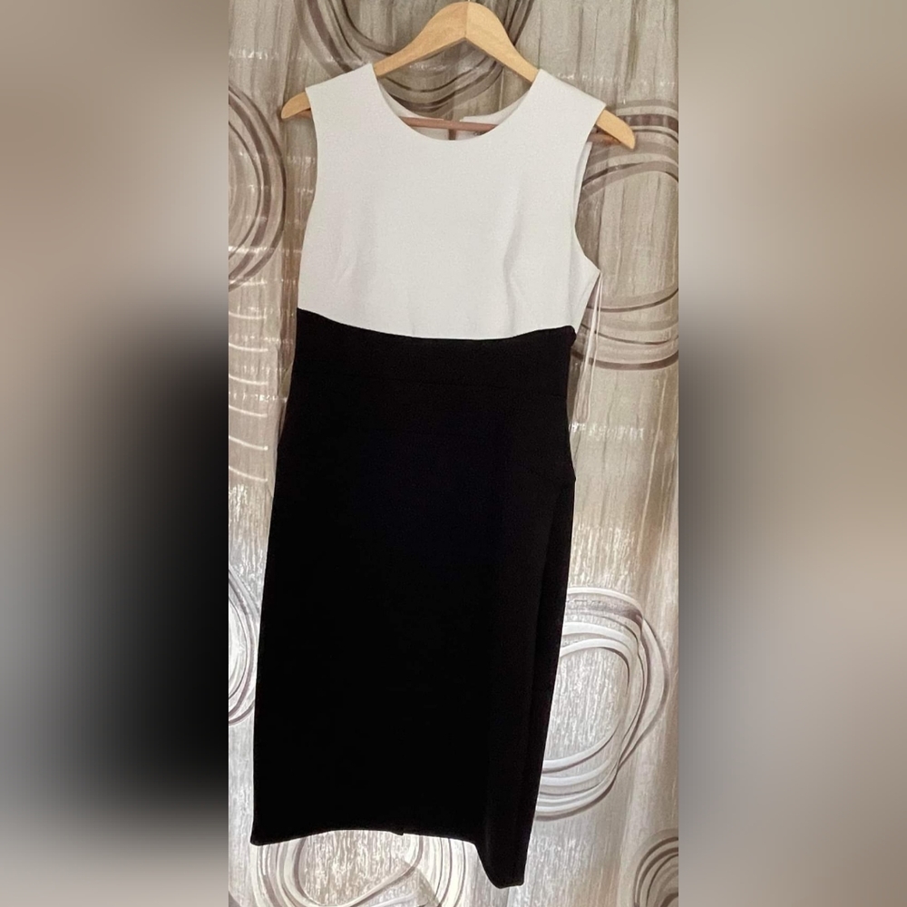 Calvin Klein, 10, Black & White